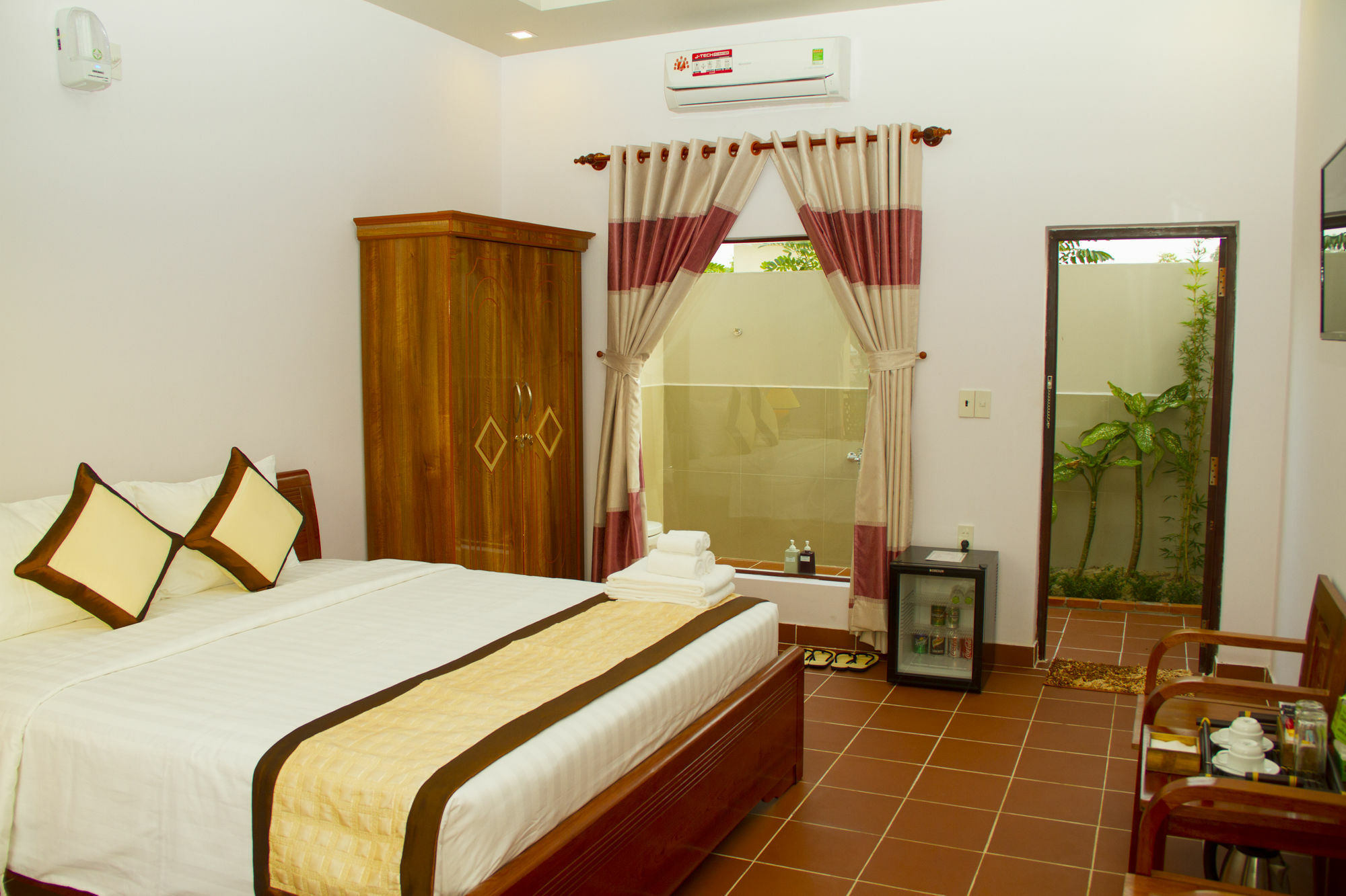 Ong Lang Village Resort Дуонг-Донг Экстерьер фото
